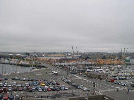  installations du port de commerce